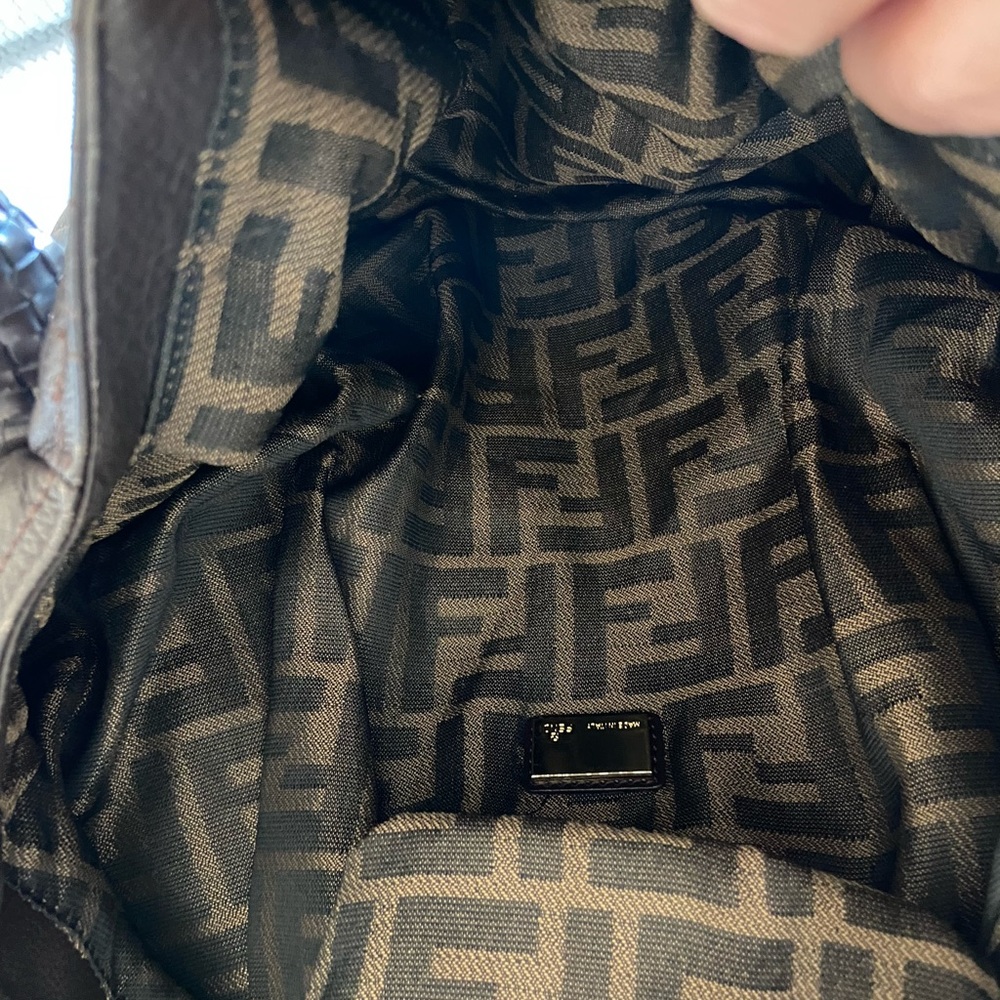 Authentic FENDI handbag - Picture 5 of 14